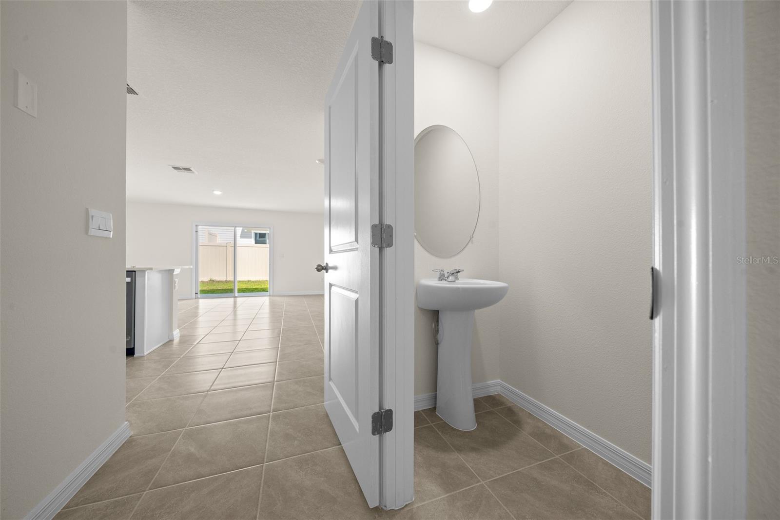 Image 7 of 20 For 6580 81st Loop