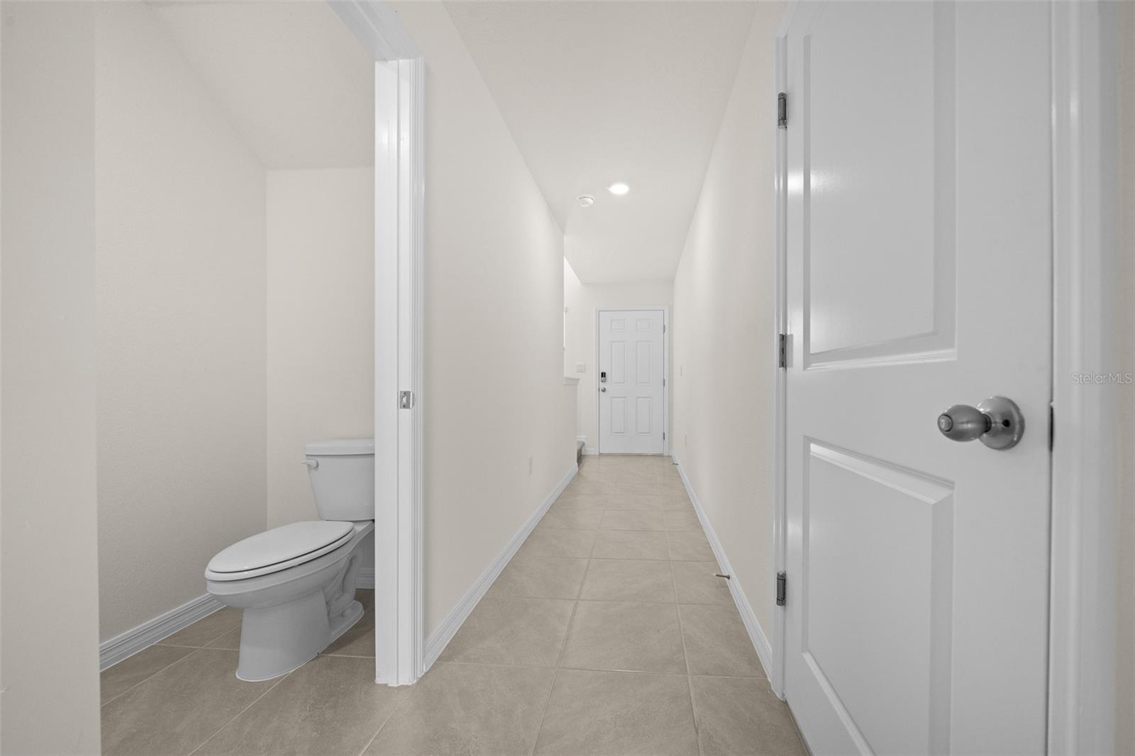 Image 8 of 20 For 6580 81st Loop