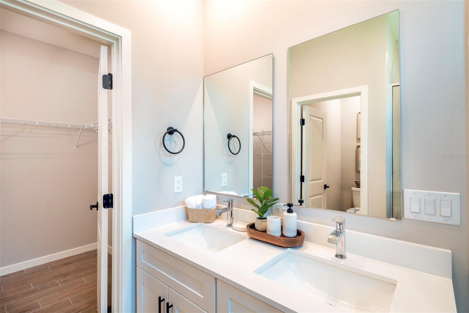 Image 10 of 23 For 7364 133 Loop Ne