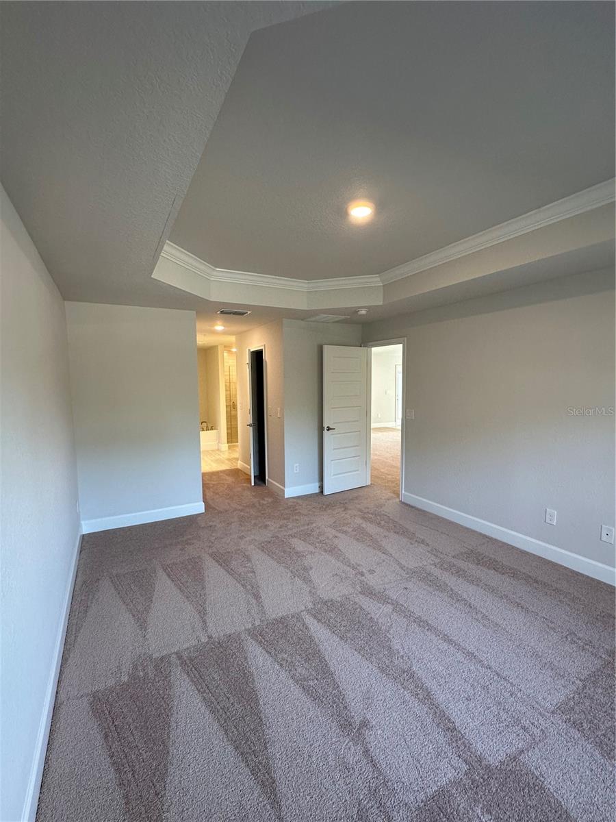 Image 10 of 17 For 180 Willow Road