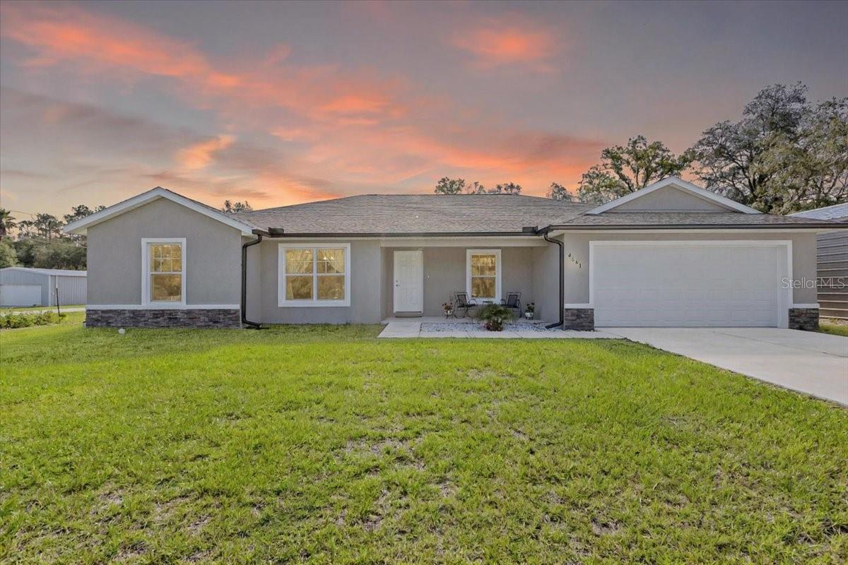 Listing photo id 0 for 4661 Gardenia Court