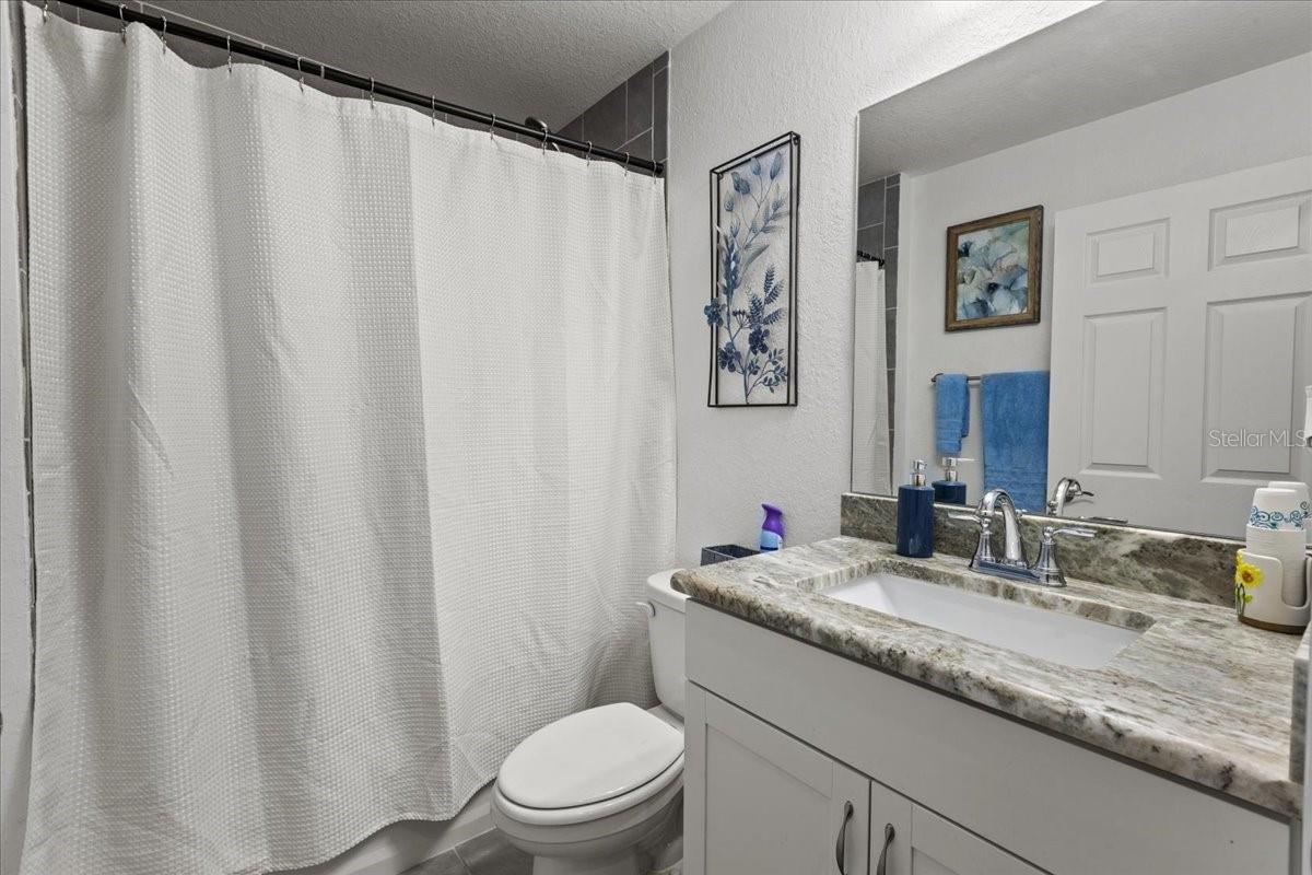 Listing photo id 20 for 4661 Gardenia Court