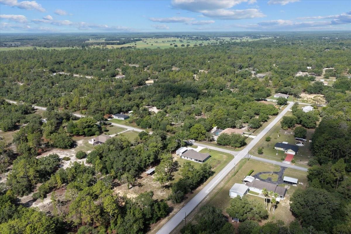 Listing photo id 44 for 4661 Gardenia Court