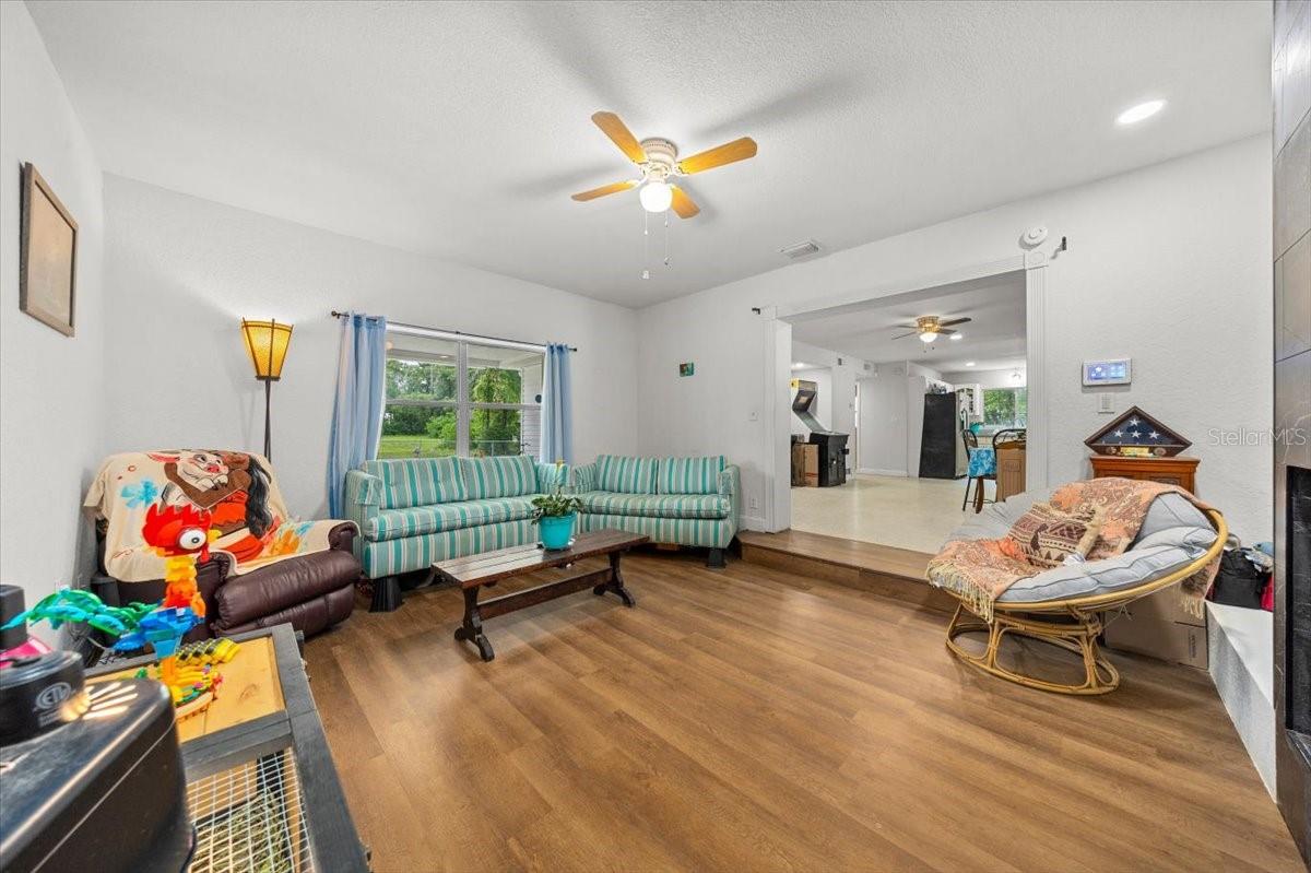 Image 16 of 40 For 2340 14th Avenue