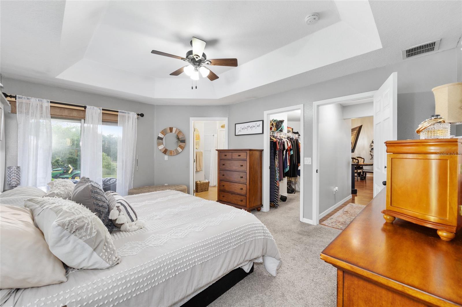 Listing photo id 17 for 6362 Walter Terrace