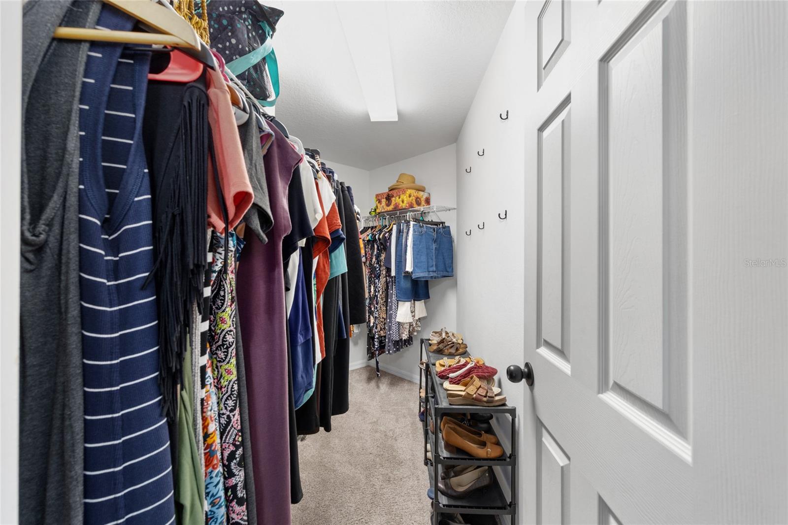 Listing photo id 22 for 6362 Walter Terrace