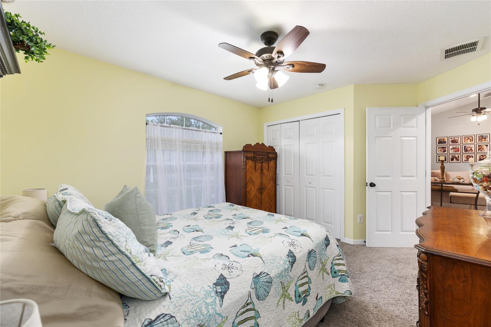 Listing photo id 26 for 6362 Walter Terrace
