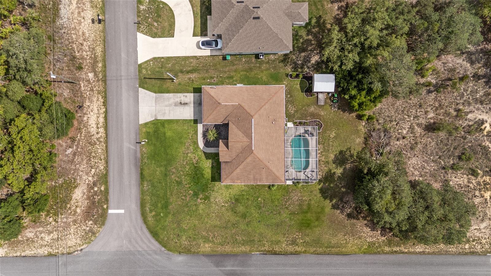 Listing photo id 48 for 6362 Walter Terrace