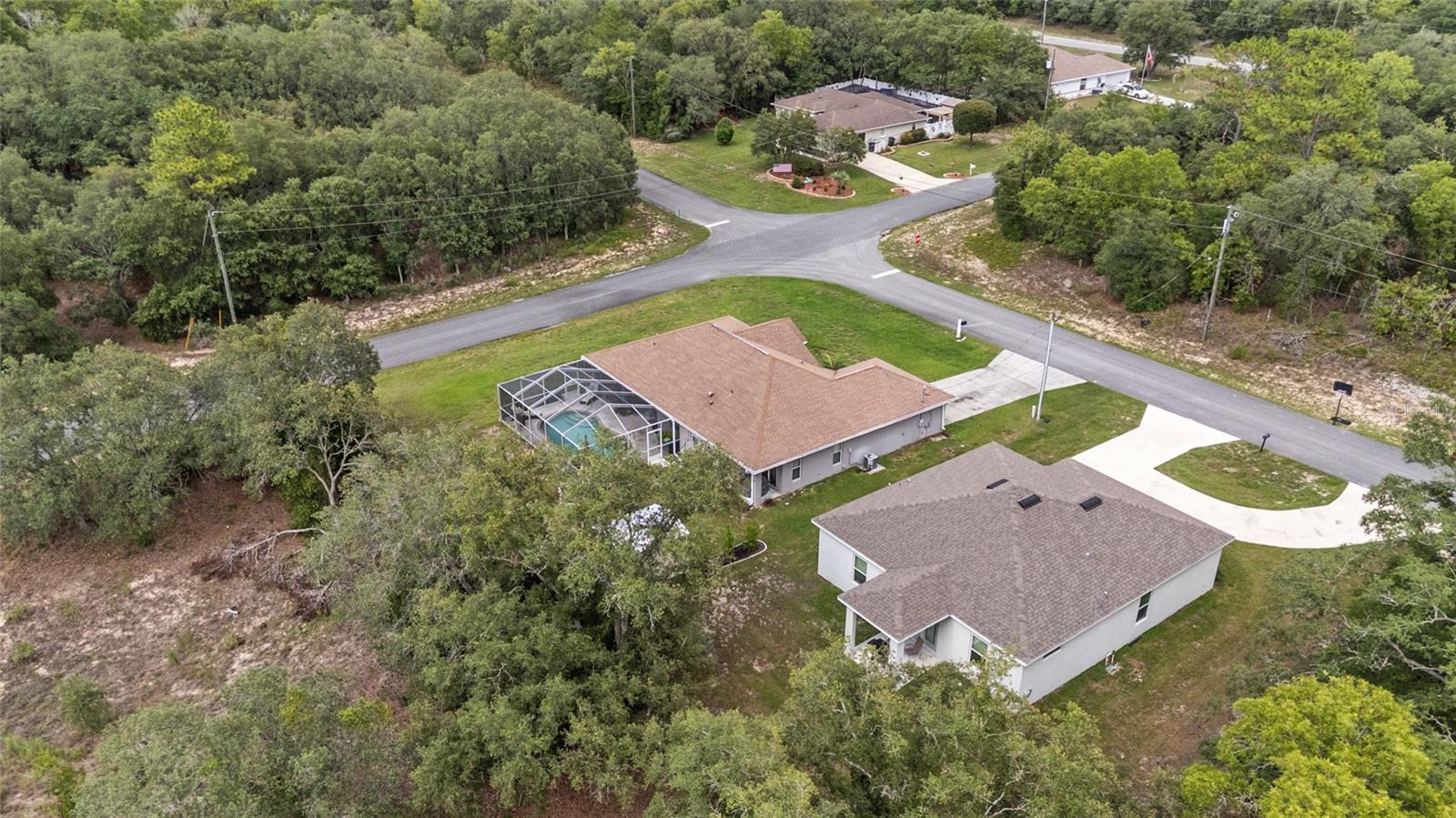Listing photo id 51 for 6362 Walter Terrace