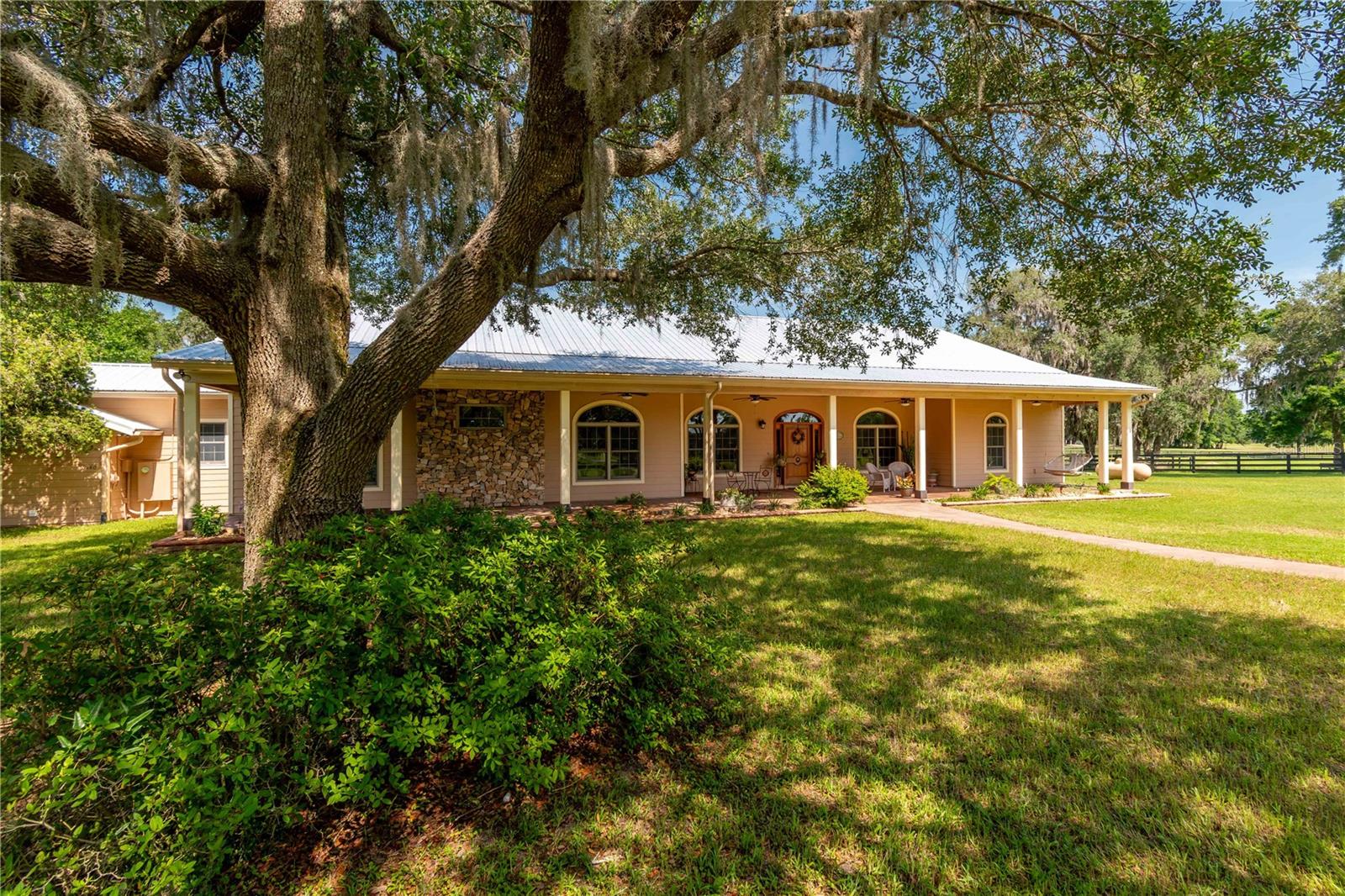 Details for 6140 145th Avenue Road, MORRISTON, FL 32668