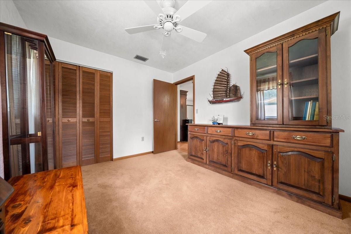 Image 10 of 29 For 5525 22nd Avenue