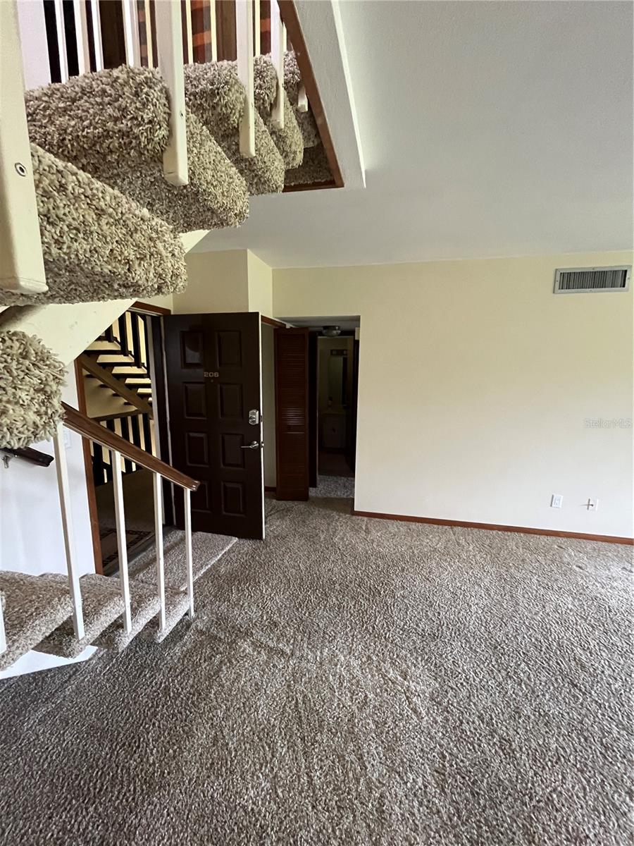 Image 17 of 23 For 3401 Fort King Street 206