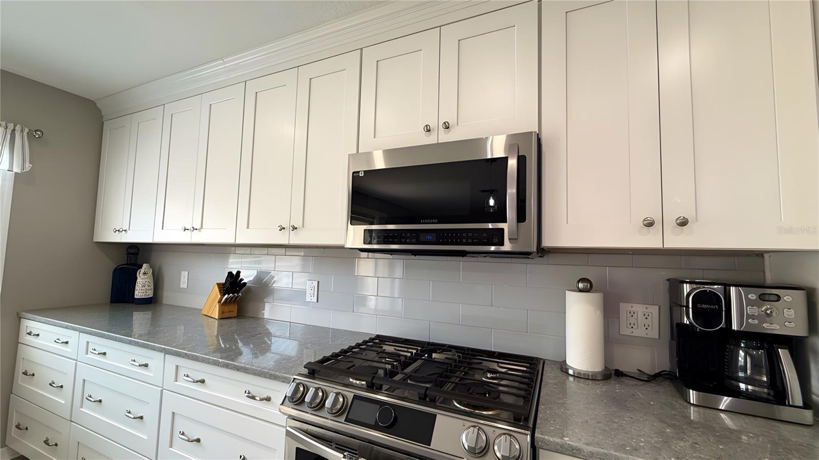 Image 16 of 22 For 9047 102nd Circle