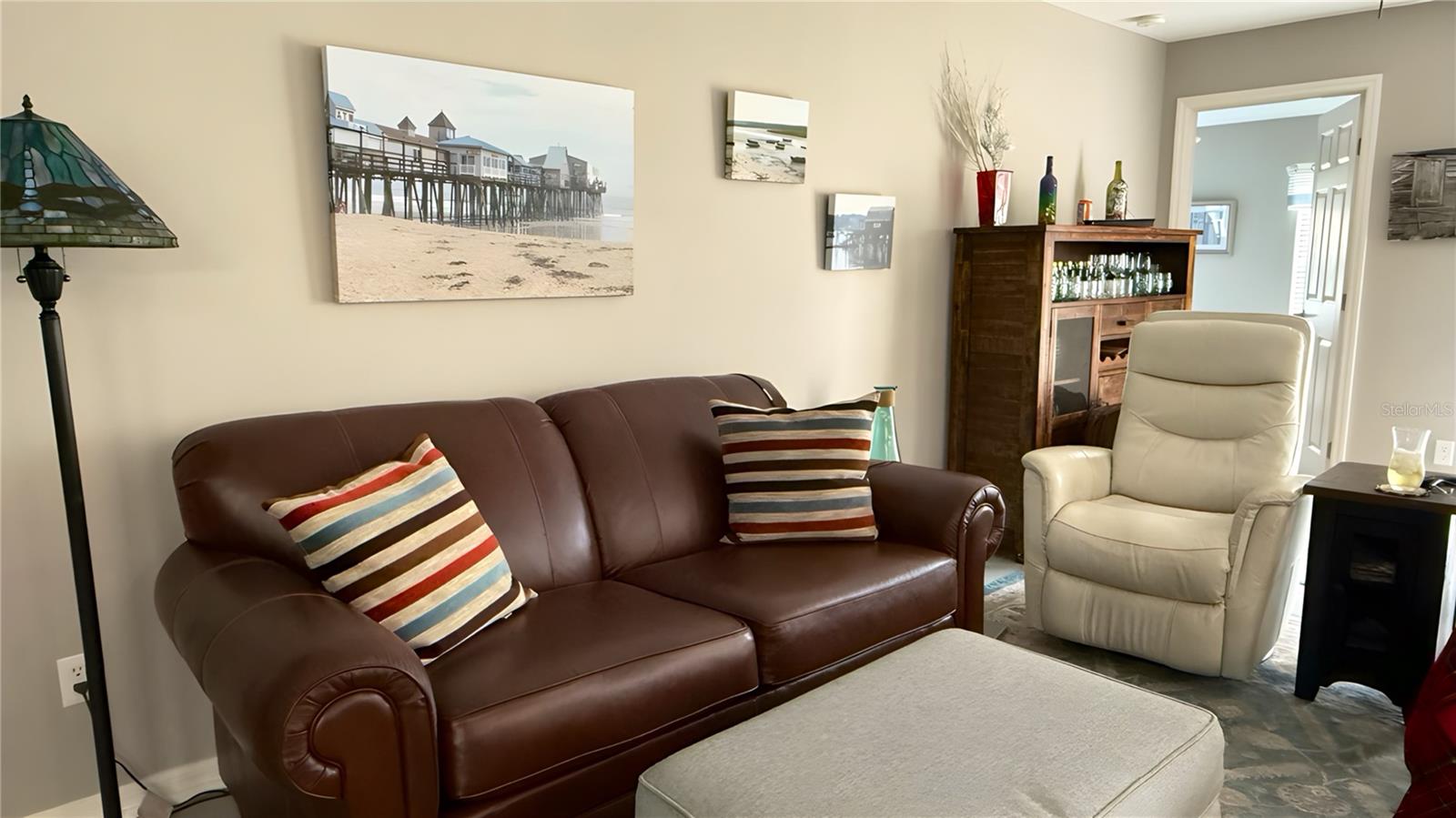 Image 6 of 22 For 9047 102nd Circle