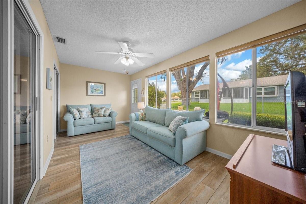 Image 10 of 43 For 8461 109th Street