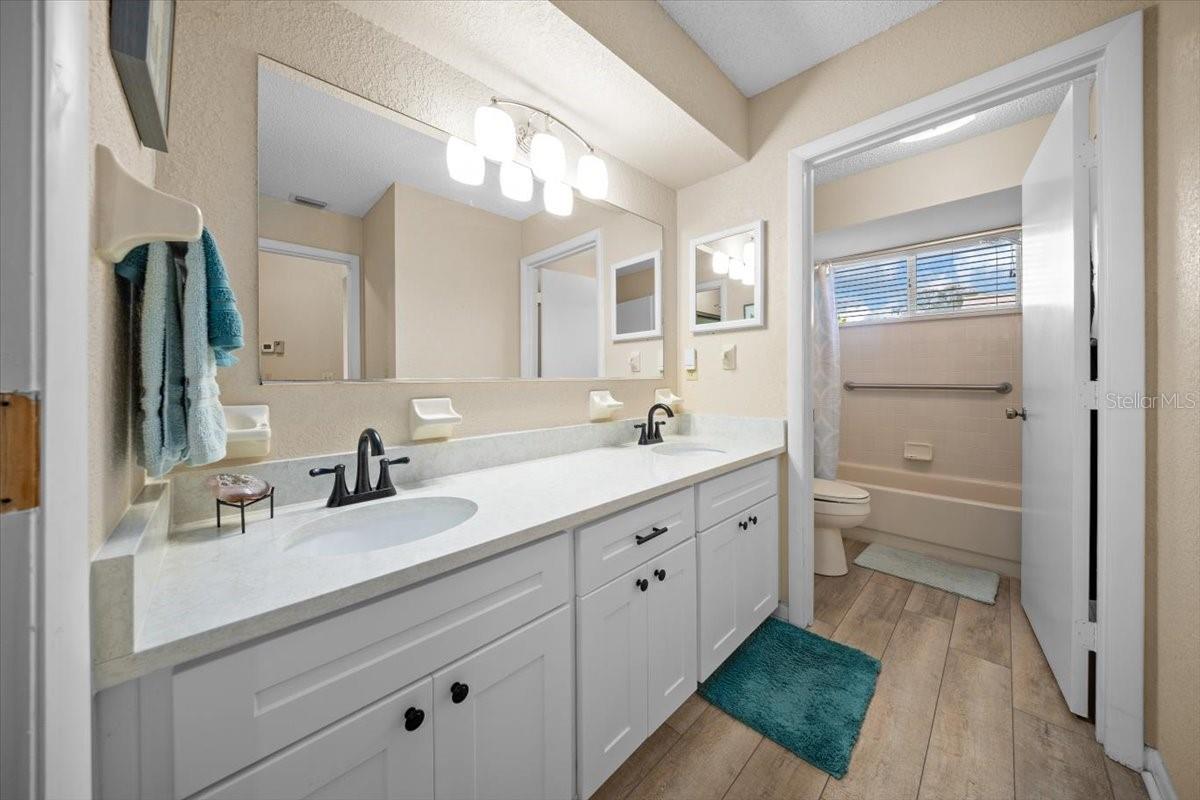Image 18 of 43 For 8461 109th Street