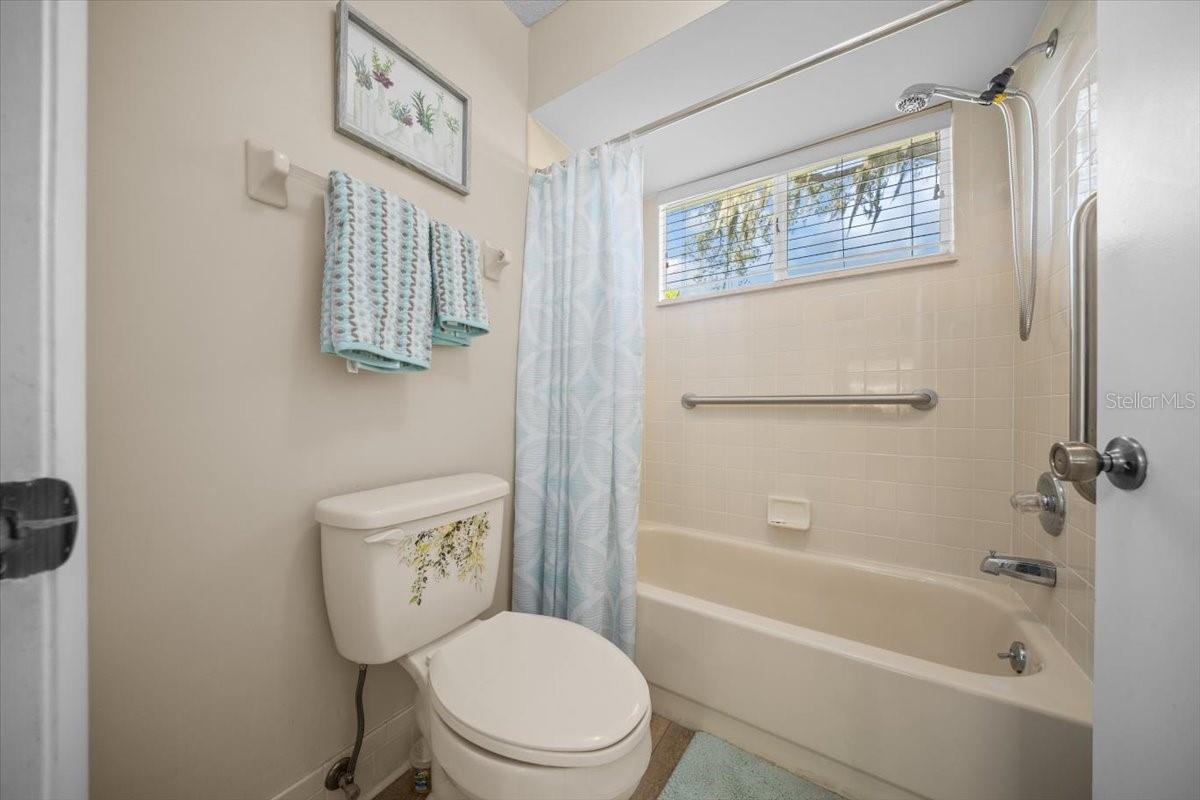 Image 19 of 43 For 8461 109th Street