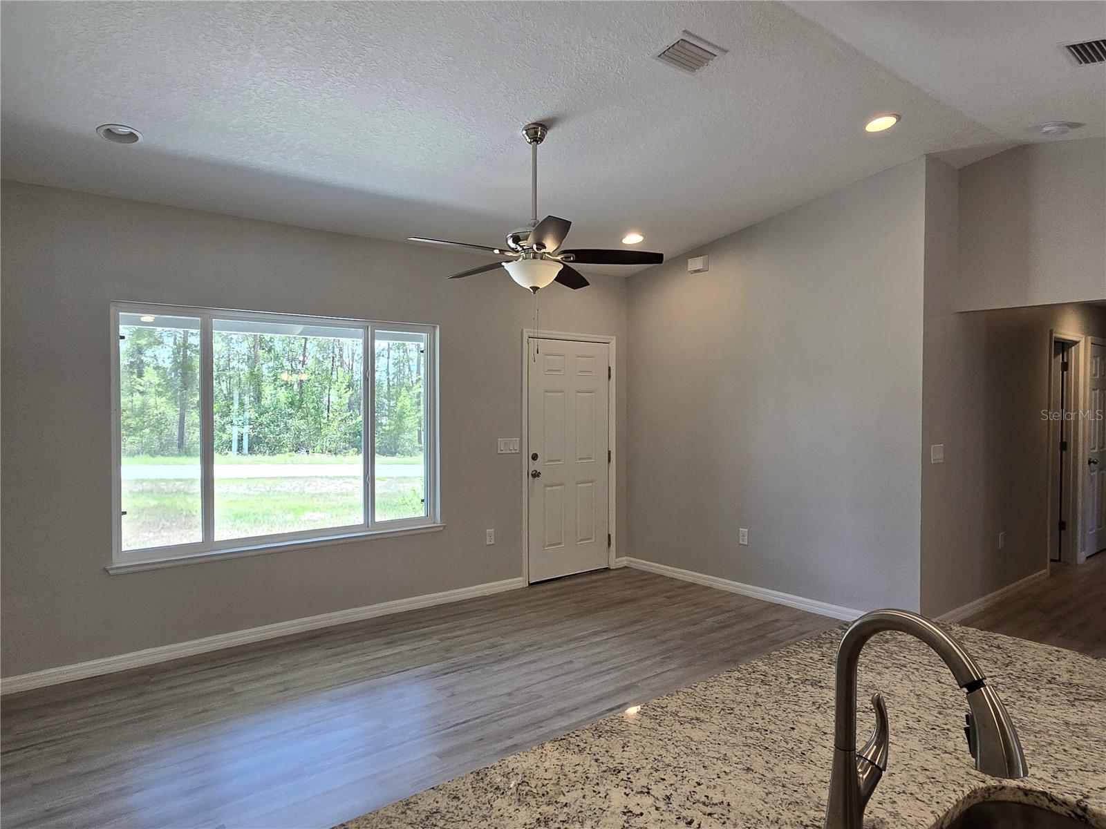 Image 14 of 26 For 5185 158th Place