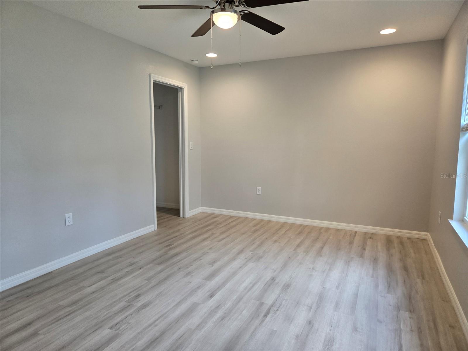 Image 21 of 26 For 5185 158th Place
