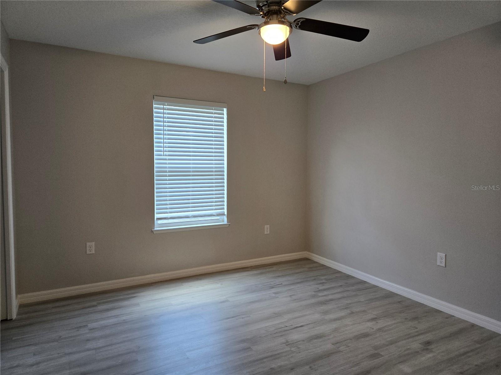 Image 23 of 26 For 5185 158th Place