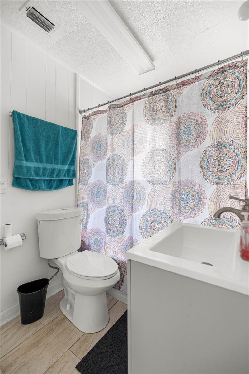 Image 15 of 28 For 1330 55th Street