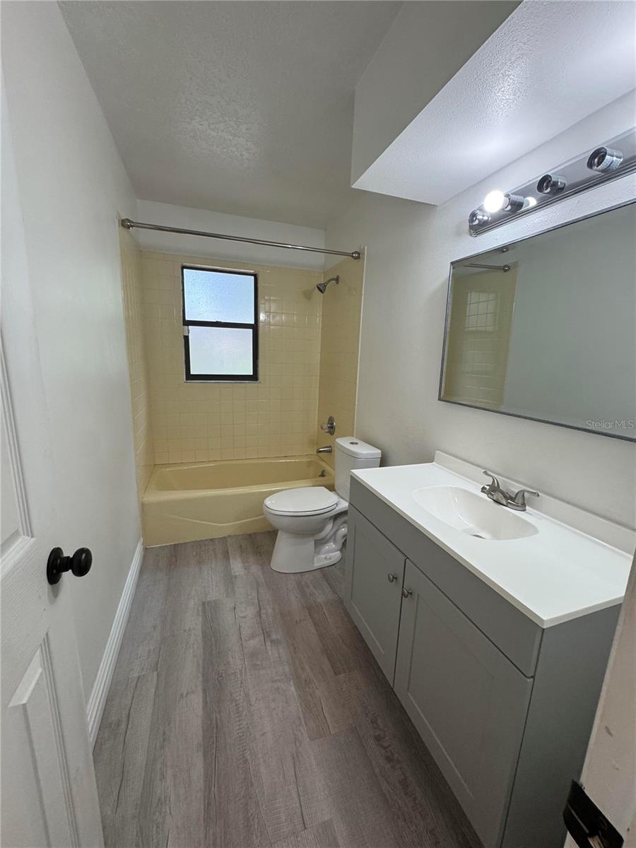 Image 3 of 11 For 10615 68th Terrace