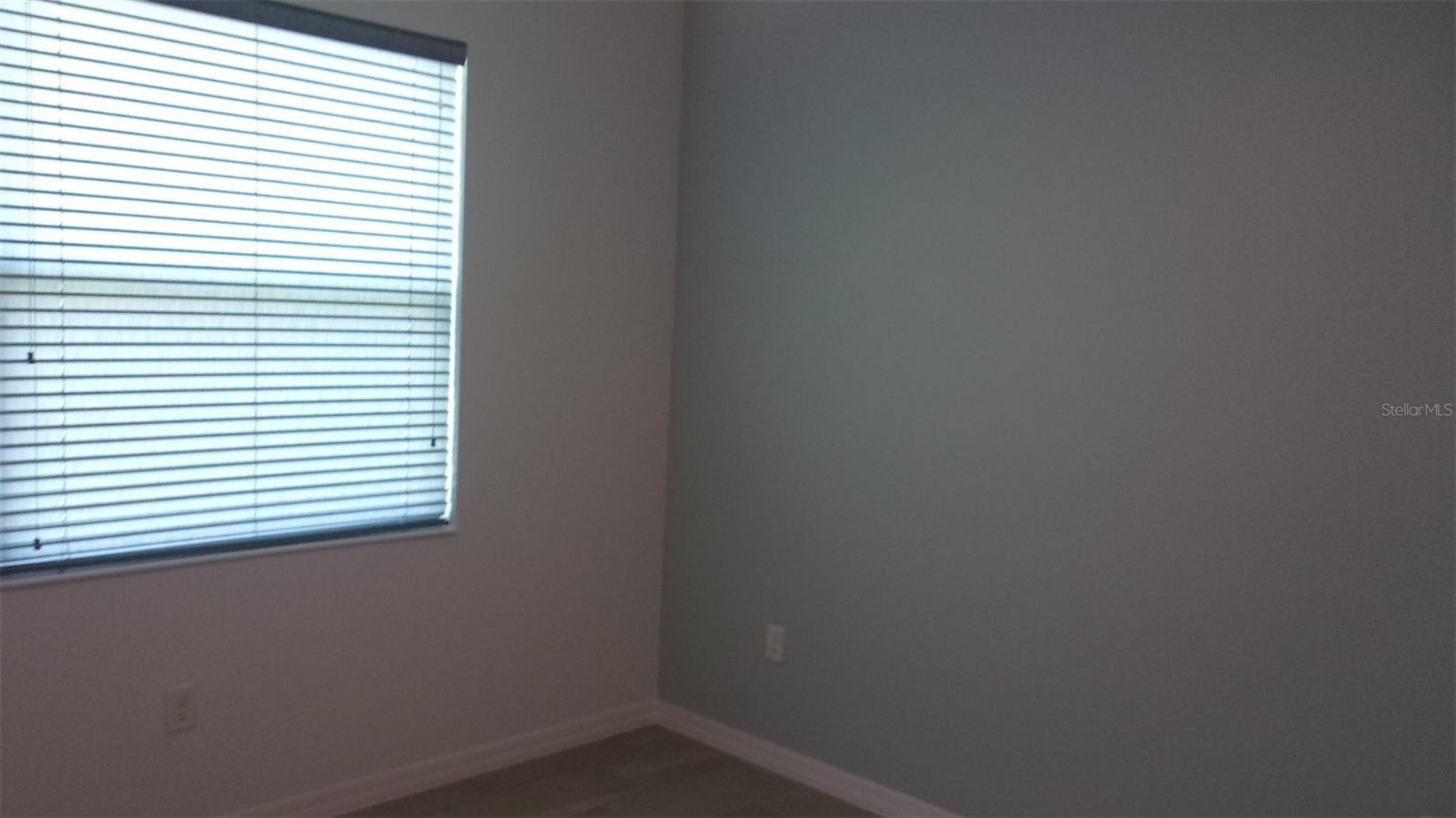 Image 16 of 22 For 8907 75th Loop