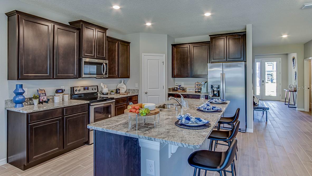 Image 4 of 16 For 17927 173rd Road