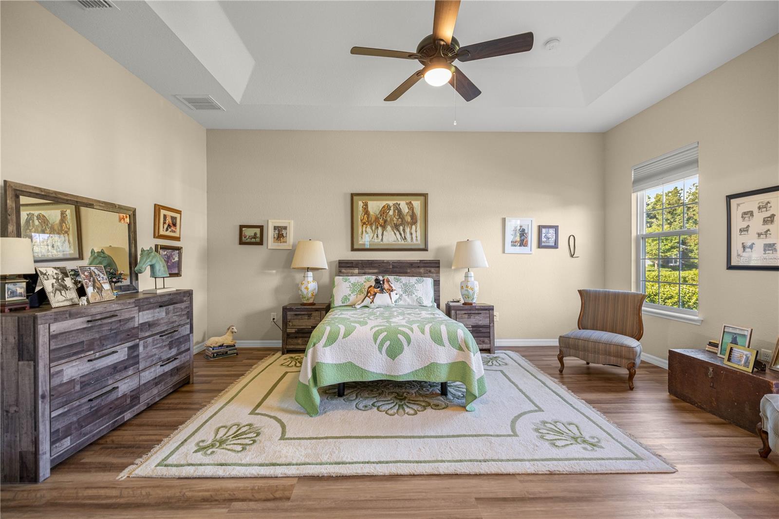 Image 11 of 32 For 3948 4th Terrace