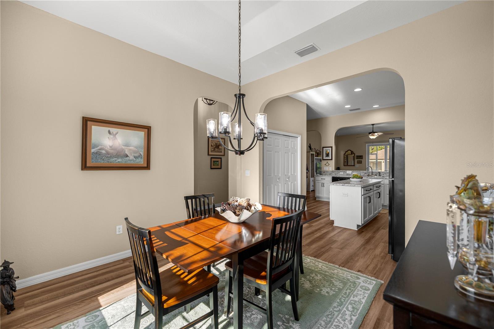 Image 4 of 32 For 3948 4th Terrace