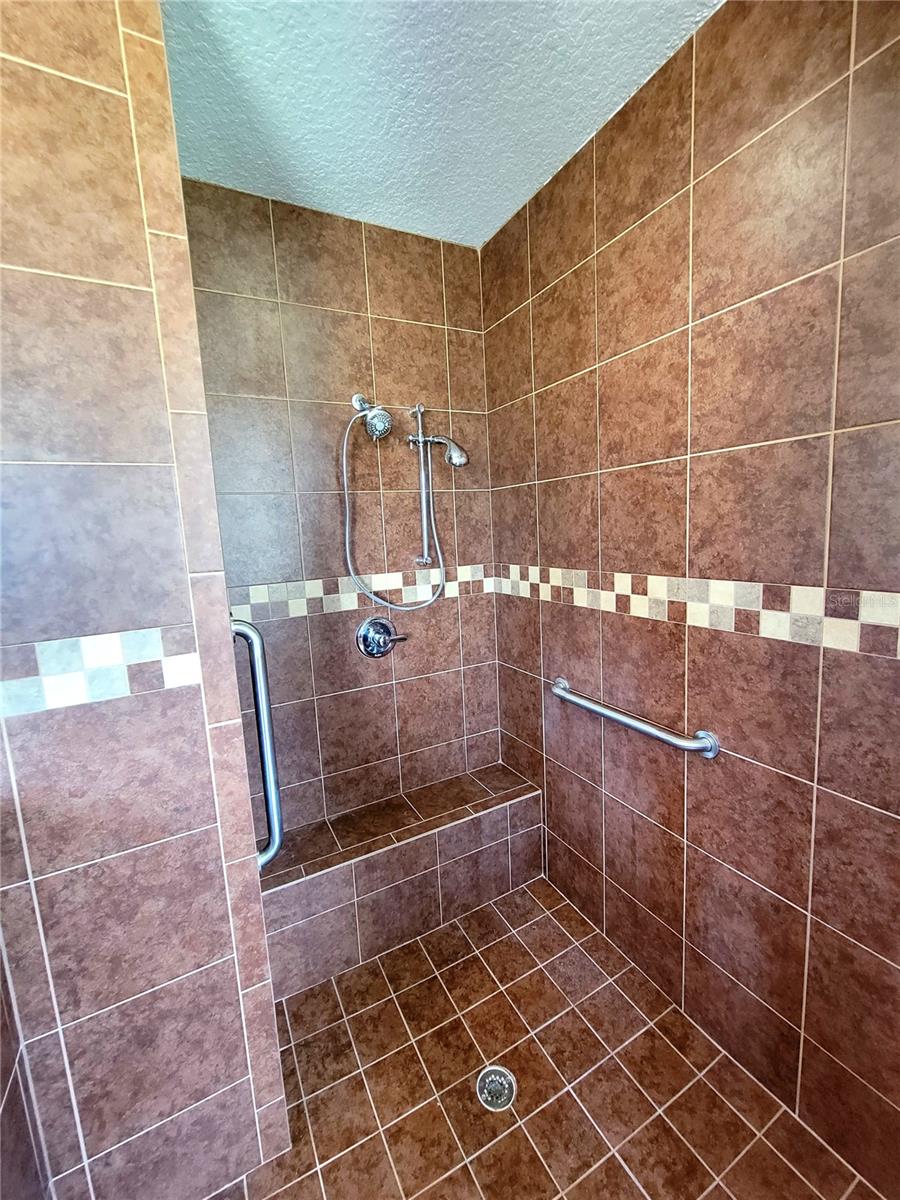 Image 11 of 47 For 3803 6th Avenue