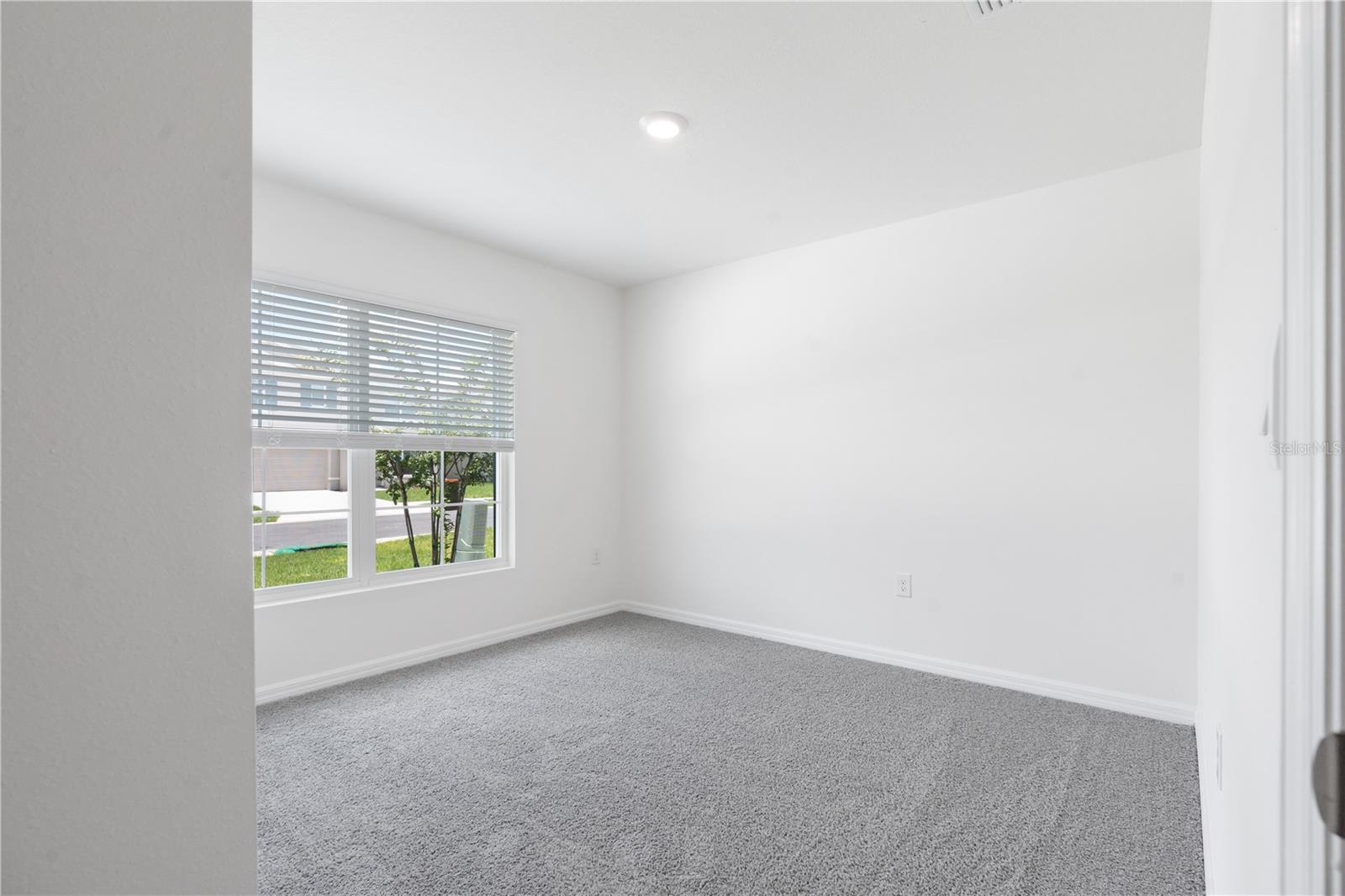 Image 12 of 37 For 4762 88th Lane