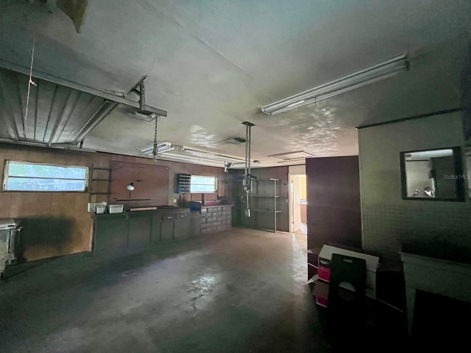 Listing photo id 3 for 7103 Carl G Rose Highway