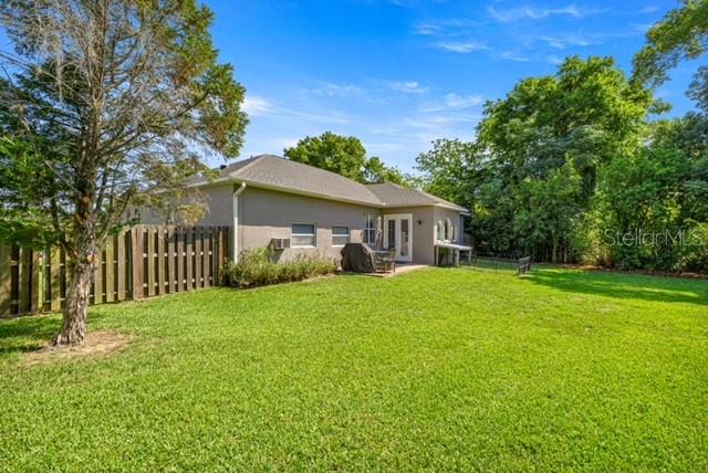 Listing photo id 18 for 2418 22nd Place