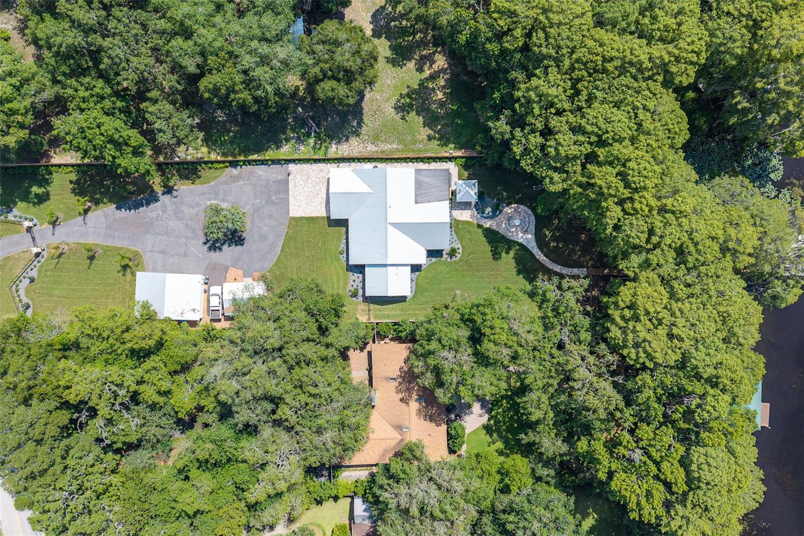 Image 18 of 65 For 7180 Gospel Island Road
