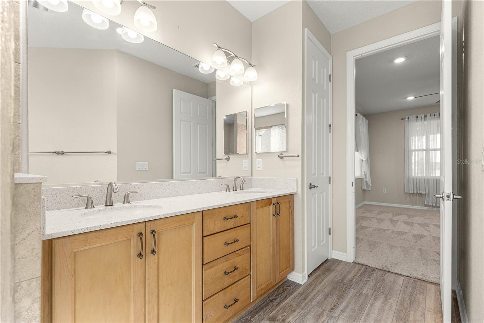 Image 25 of 29 For 10597 90th Street Road