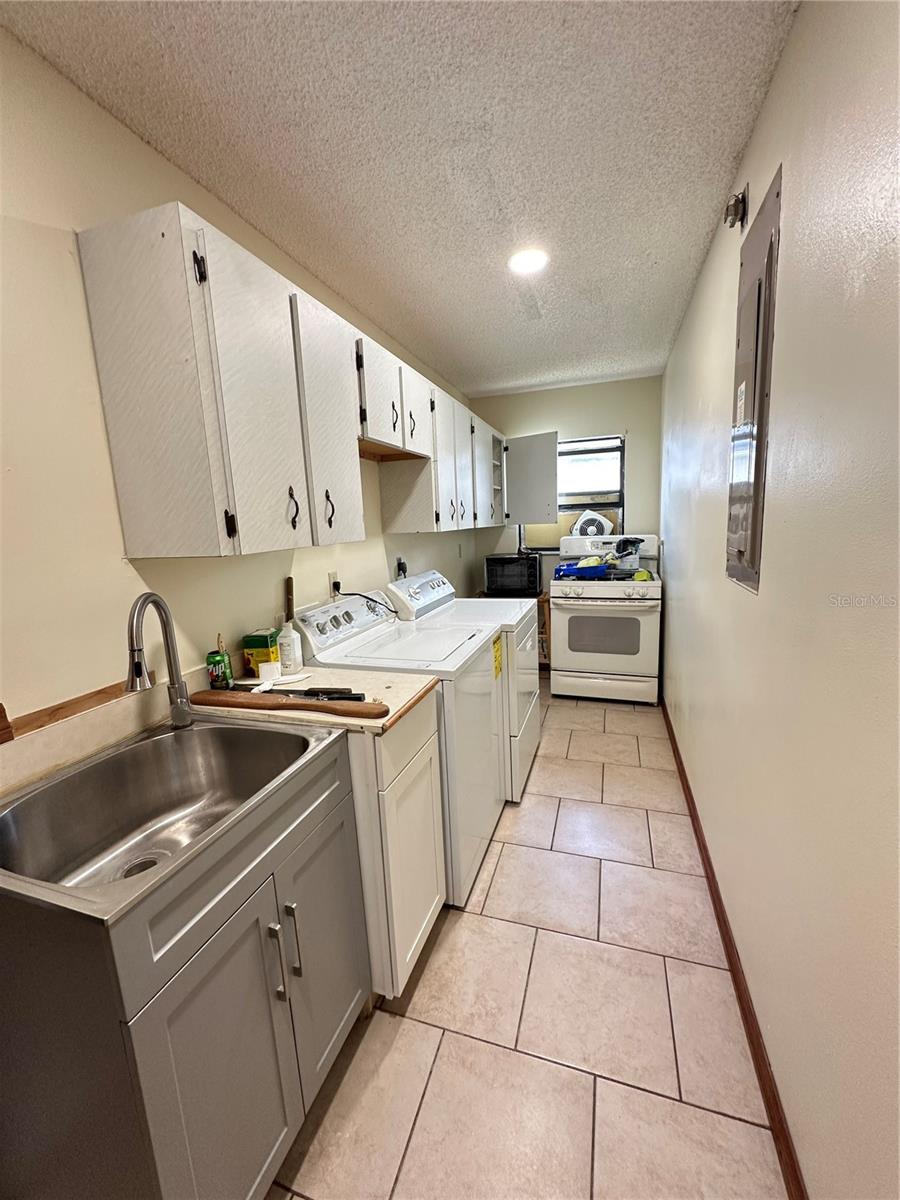 Image 14 of 28 For 13506 43rd Circle