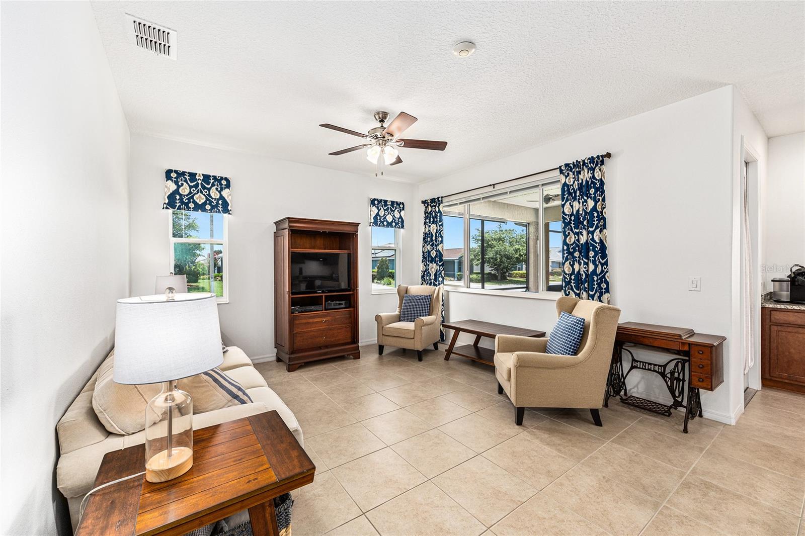 Image 27 of 43 For 9222 97th Circle