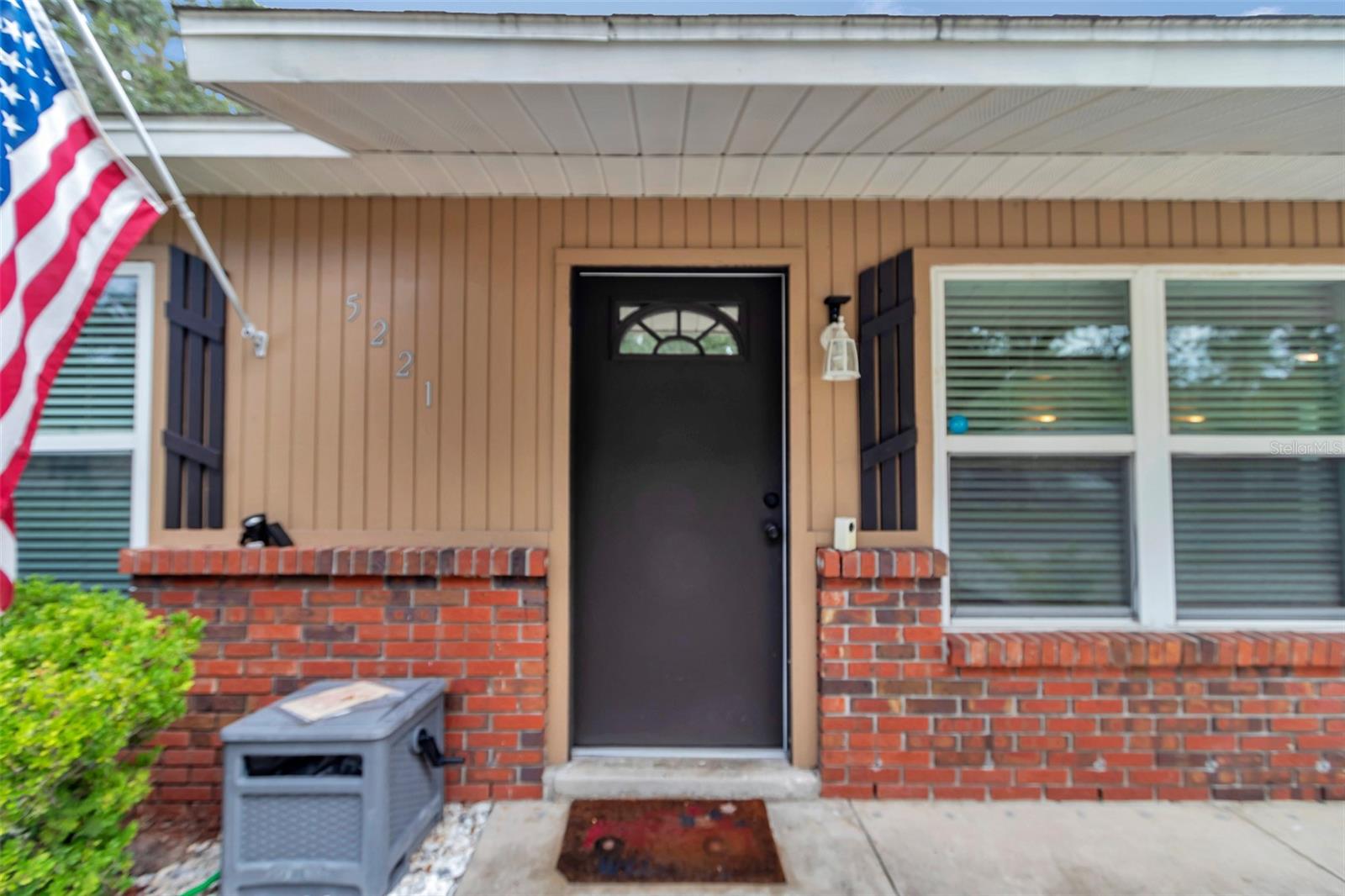 Image 11 of 57 For 5221 113th Street