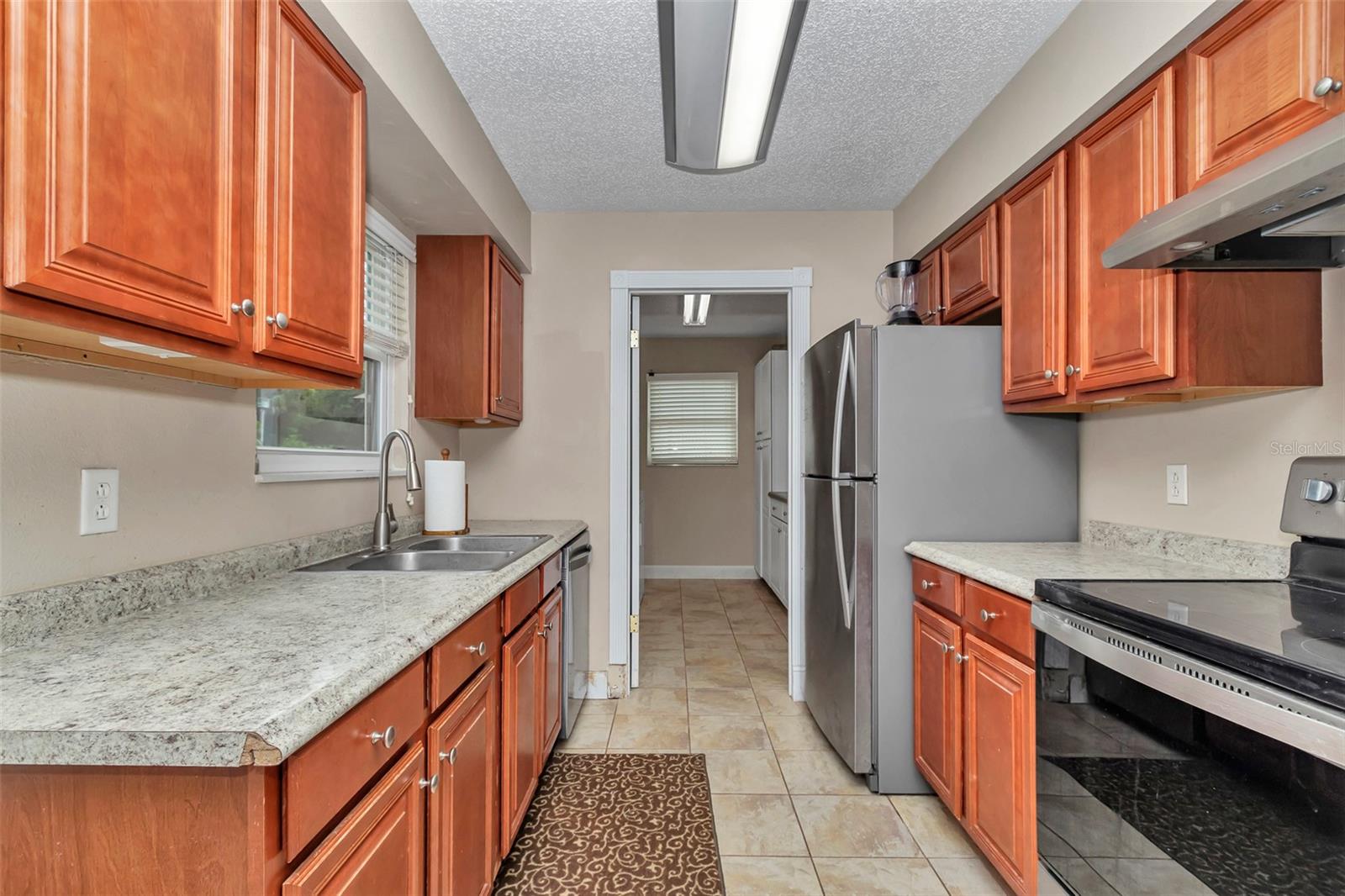 Image 21 of 57 For 5221 113th Street
