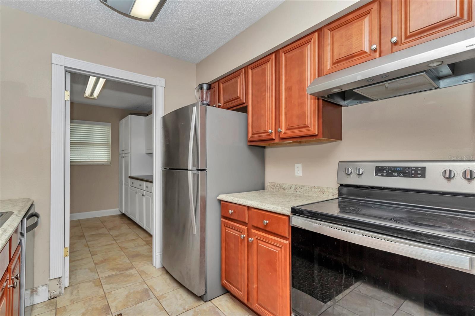 Image 22 of 57 For 5221 113th Street