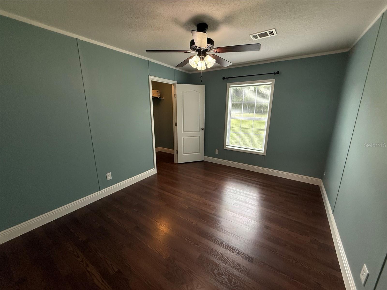 Image 24 of 61 For 4012 150th Street