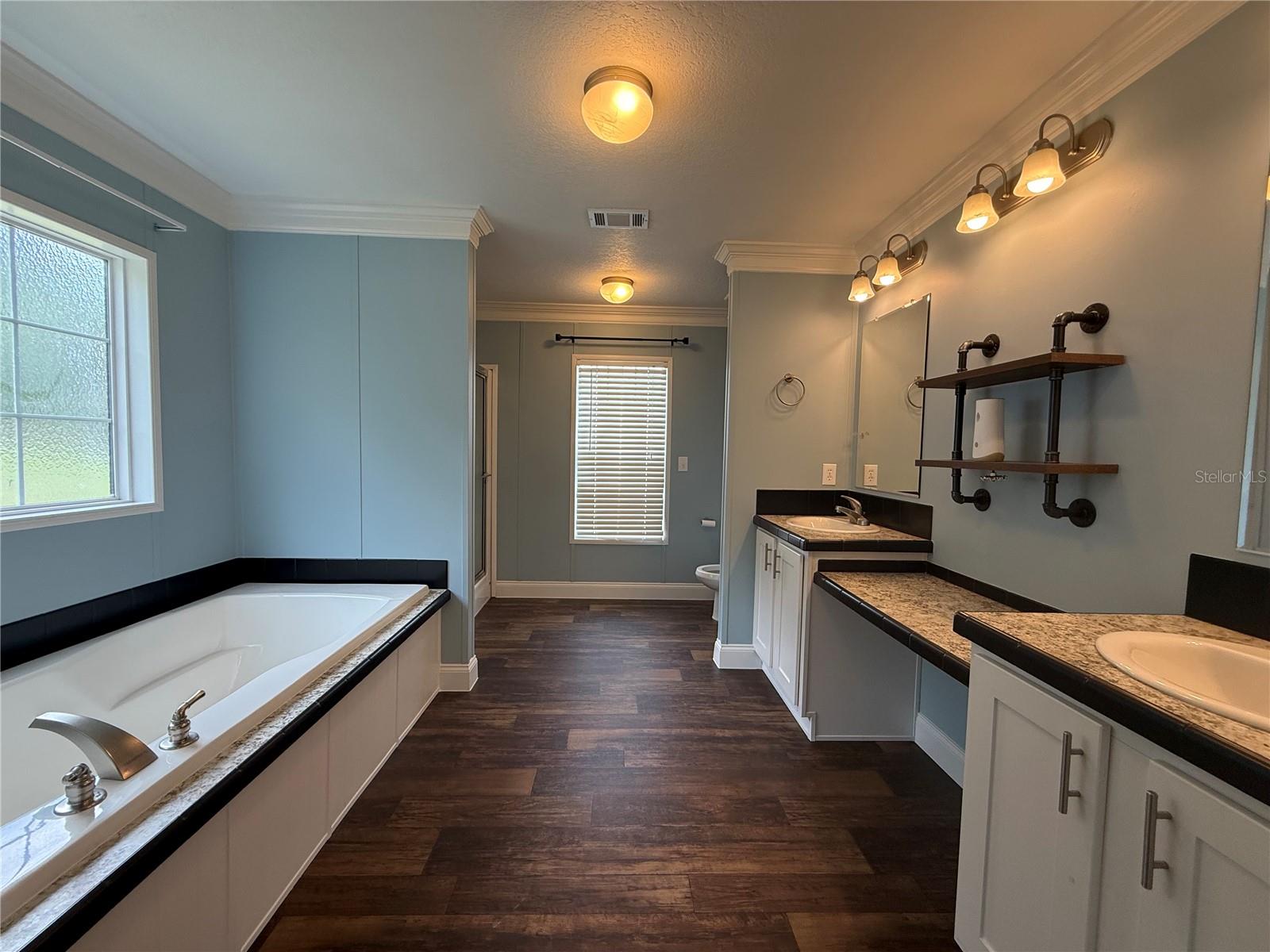 Image 33 of 61 For 4012 150th Street