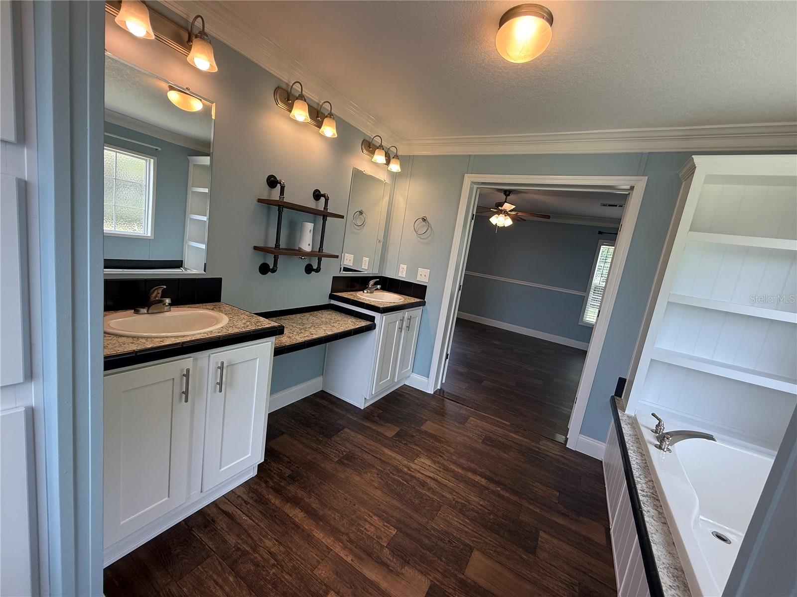 Image 39 of 61 For 4012 150th Street