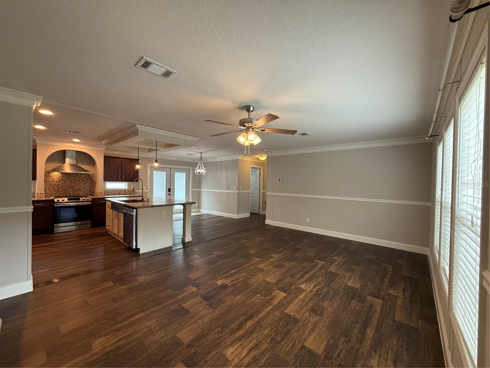 Image 43 of 61 For 4012 150th Street