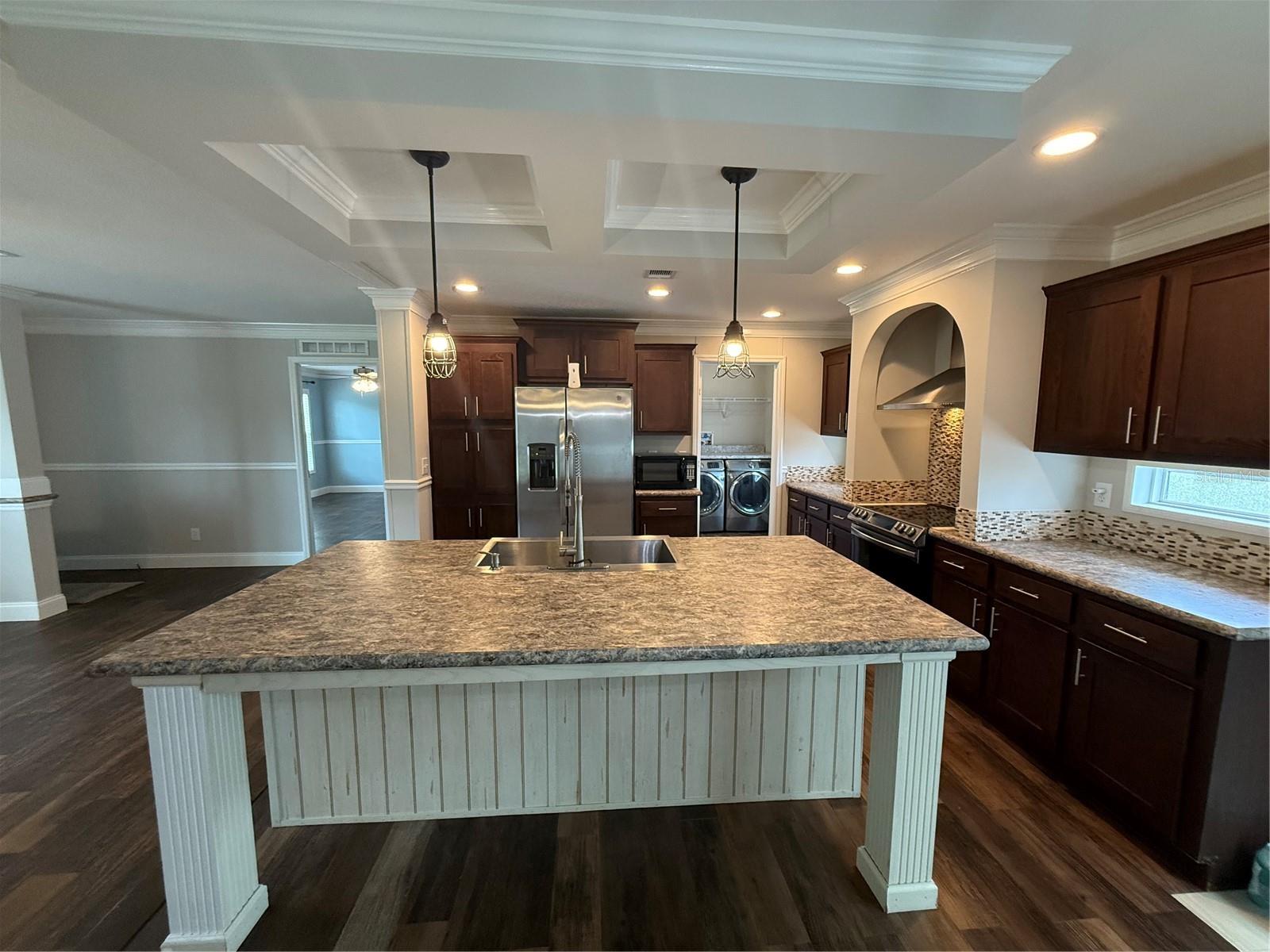 Image 47 of 61 For 4012 150th Street
