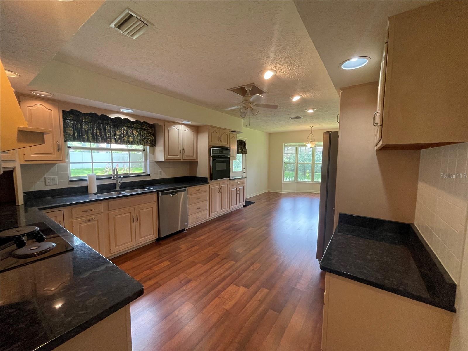Image 11 of 30 For 265 52nd Avenue