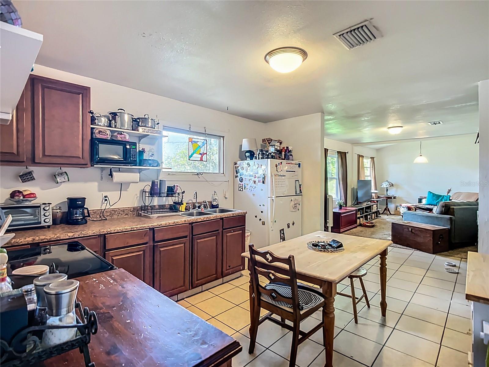 Image 12 of 40 For 5226 Lime Avenue