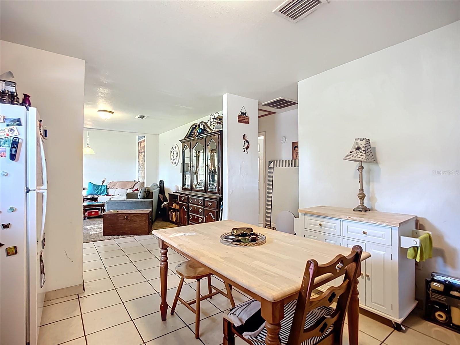 Image 13 of 40 For 5226 Lime Avenue