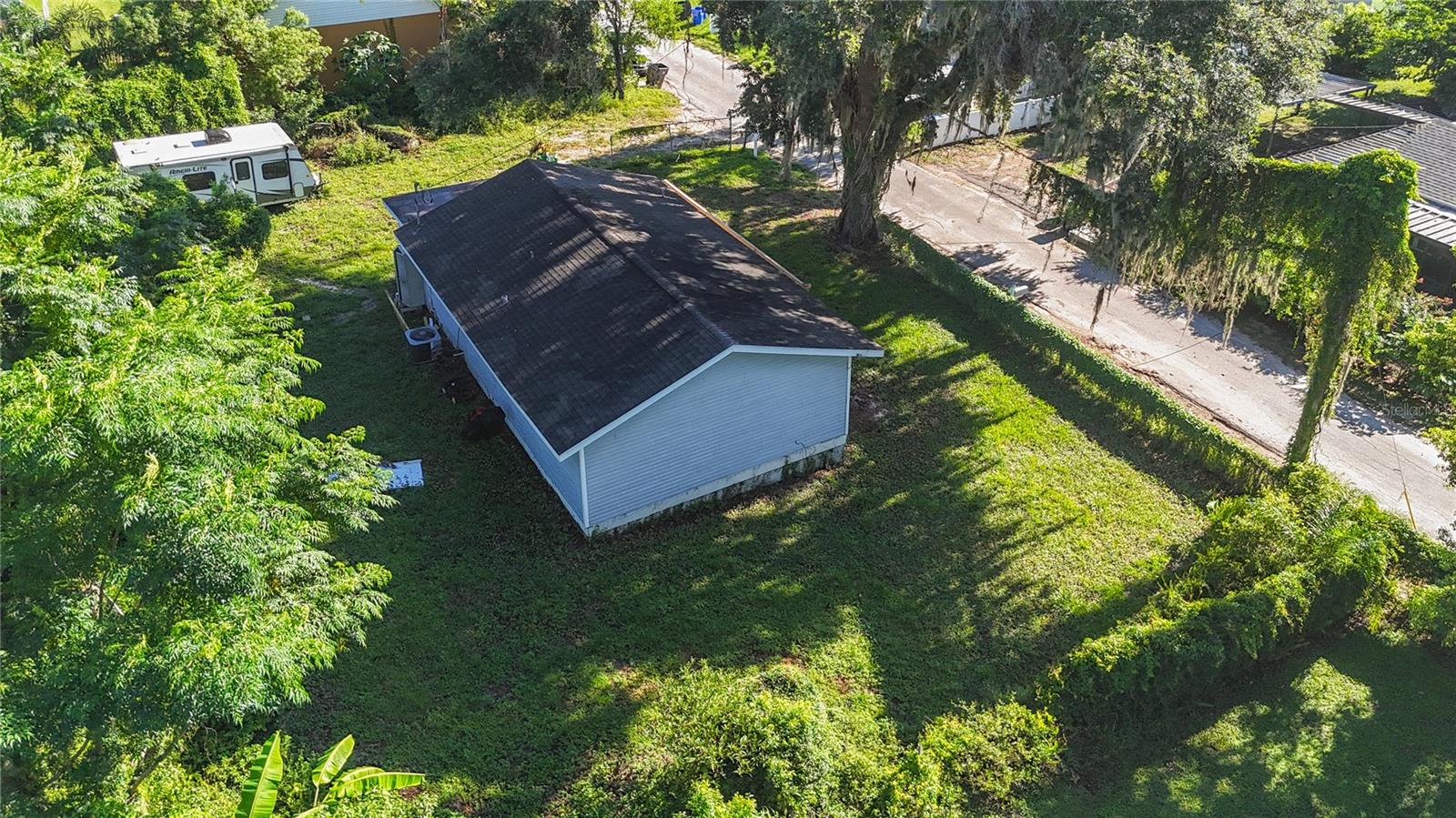 Image 31 of 40 For 5226 Lime Avenue